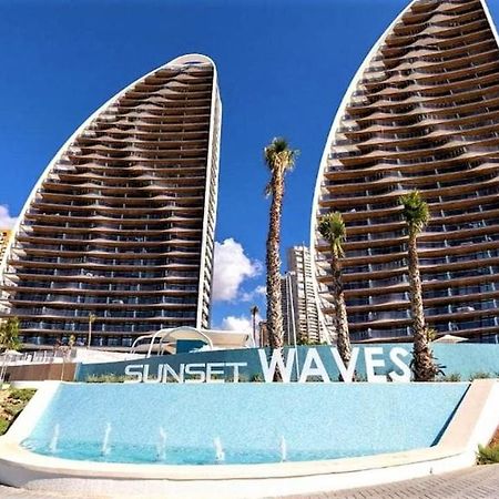 Apartamentos Sunset Waves By Sonneil Rentals Бенидорм Экстерьер фото