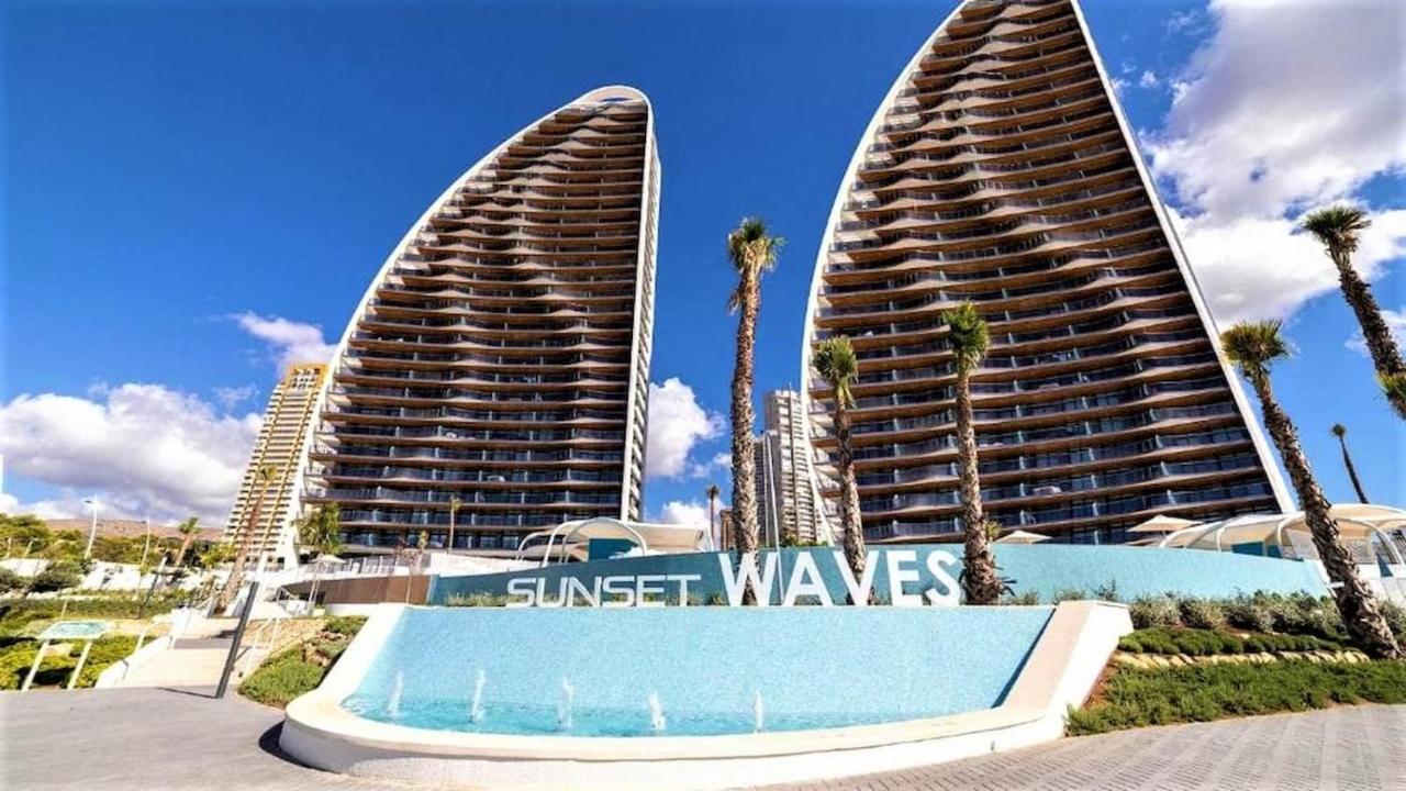 Apartamentos Sunset Waves By Sonneil Rentals Бенидорм Экстерьер фото